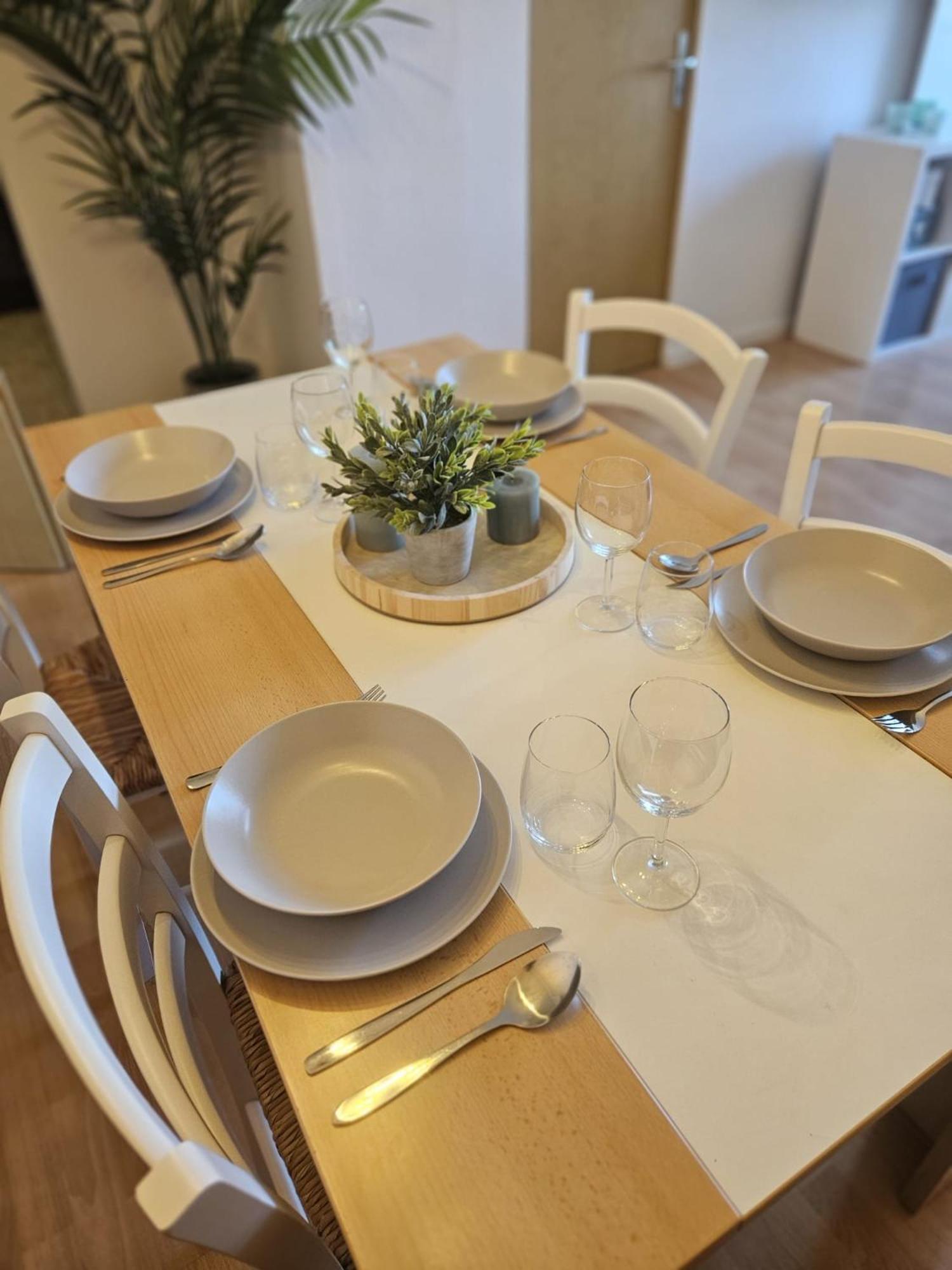 Schoene Ferienwohnung Ueber Den Daechern Von เพลาเอิน ภายนอก รูปภาพ